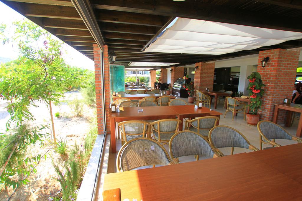 Palm Bay Beach Hotel Emecik Esterno foto