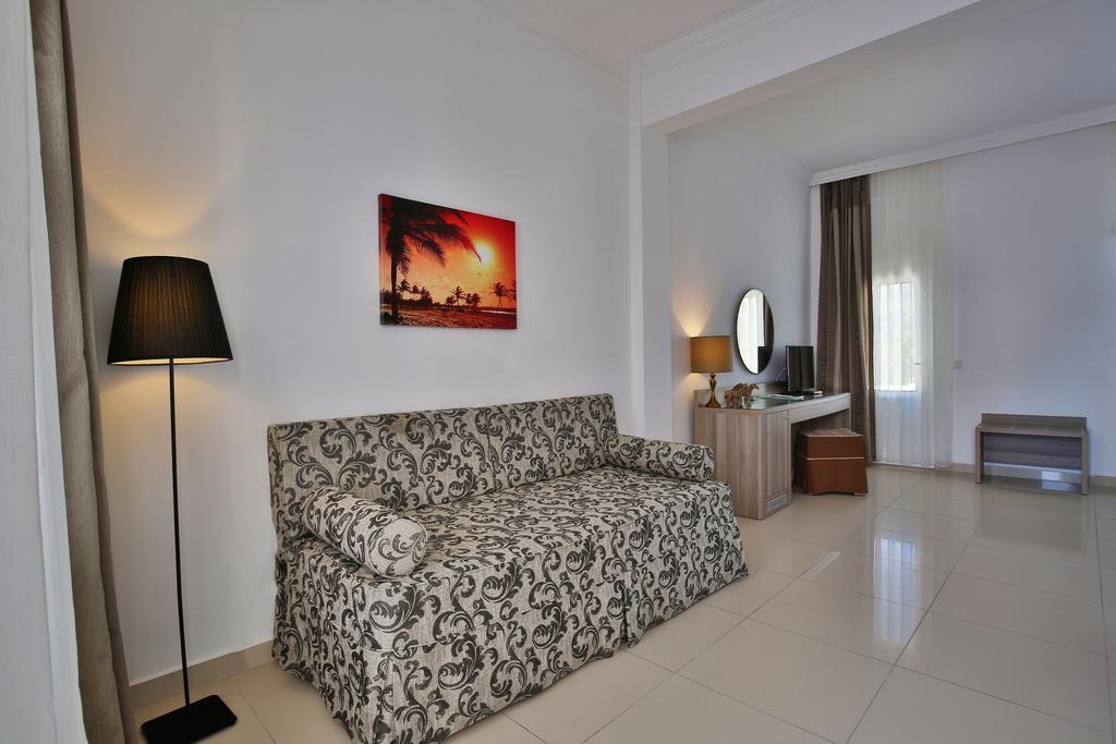 Palm Bay Beach Hotel Emecik Esterno foto